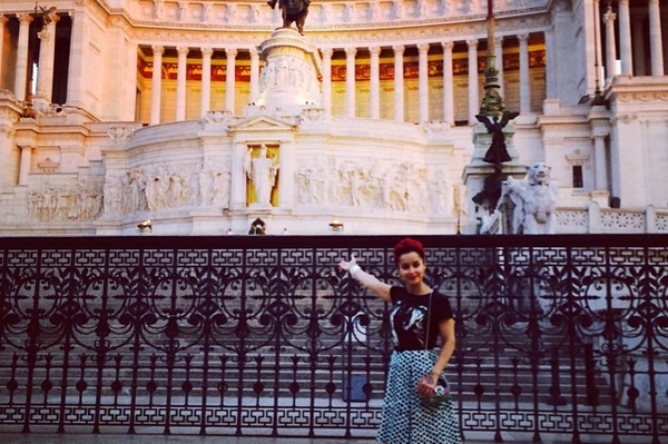 instagram.com/tina_kandelaki