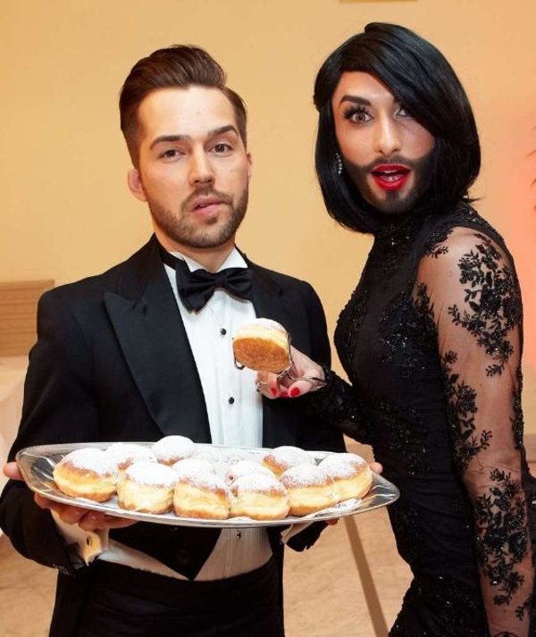 Муж Кончиты Вурст рассказал о планах на усыновление детей