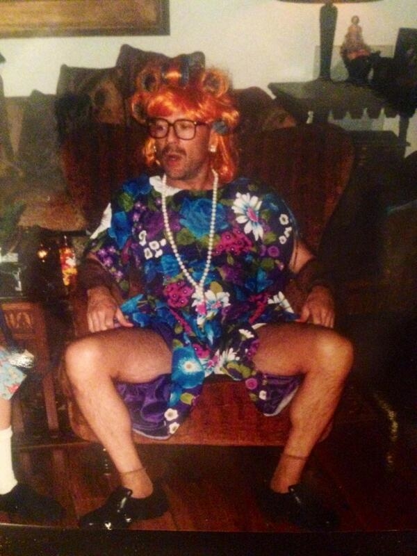 Дочь Брюса Уиллиса показала компрометирующие фото отца