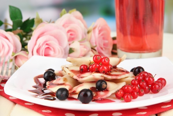 Вареники с ягодами: ТОП-5 летних рецептов