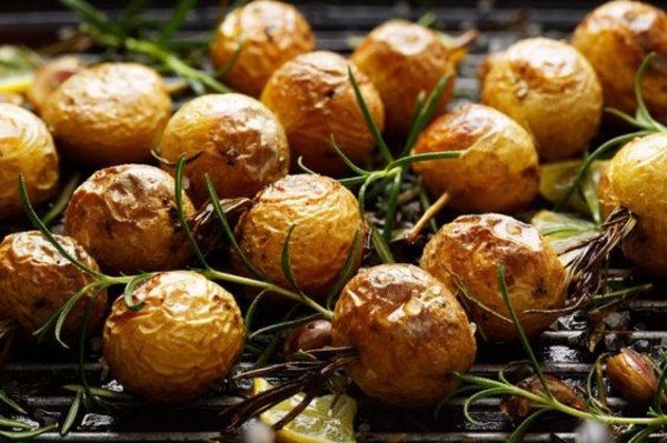 Как приготовить молодую картошку: ТОП-8 советов