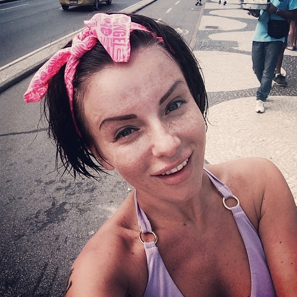 Юлия Волкова удивила лицом без макияжа