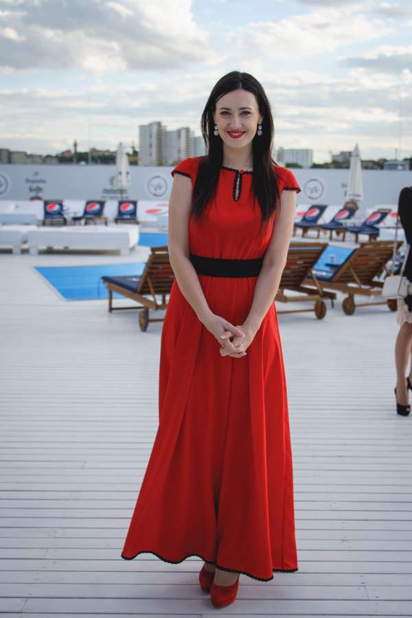 Патриотические мотивы и цветы: Летние образы от украинских модниц