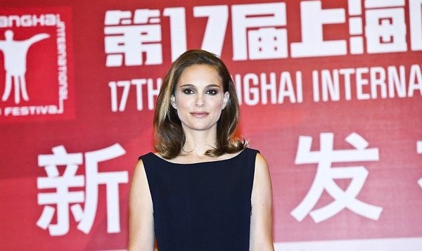 Beauty-конфуз: Натали Портман подвел макияж