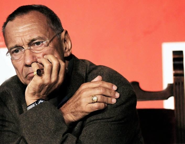 Кончаловский: Низкий уровень доверия тормозит в России очень многое