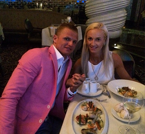 Ольга Бузова показала интимное фото с мужем