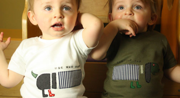 Одежда для близнецов: ТОП-20 идей