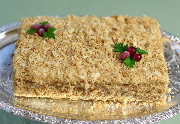 Как приготовить закусочный Наполеон с рыбой (ВИДЕО)