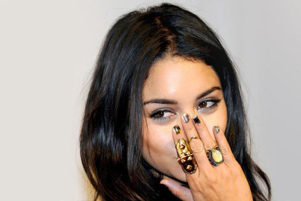 Как носить украшения: Модный урок от звезд