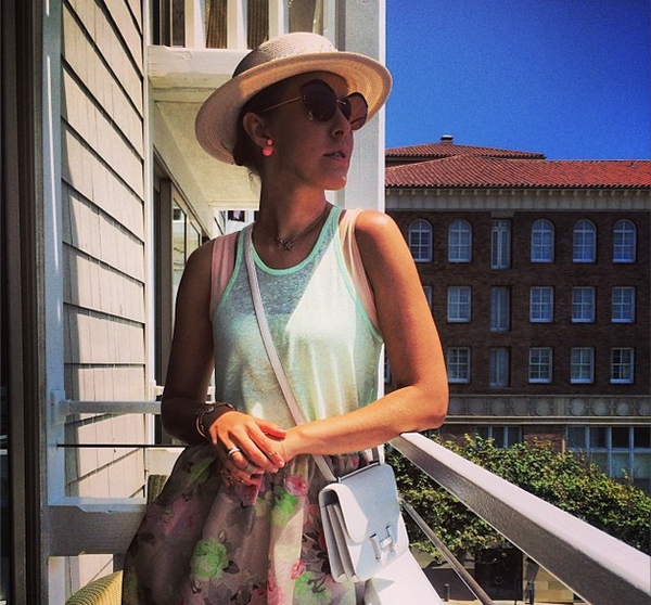 Продавец из США подшутил над стилем Ксении Собчак: Что я делаю не так?