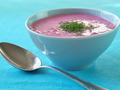 Холодный свекольный суп с творогом