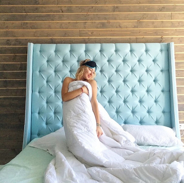 Ксения Бугримова показала постельное фото