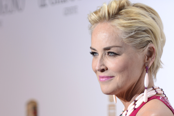 Шэрон Стоун пополнила свой гардероб нарядом от украинского дизайнера