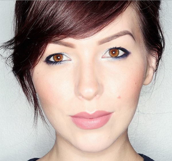 Макияж в синей гамме для карих глаз: Мастер-класс