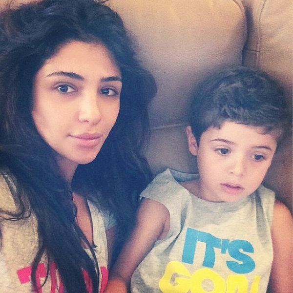 Экс-ВИА Гра Санта Димопулос отправилась с сыном в Турцию