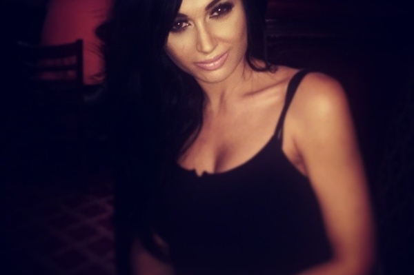 instagram.com/claireleeson_x