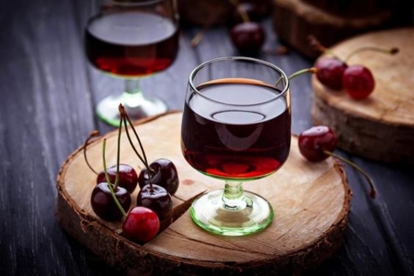 Вино из вишни: рецепт домашнего алкоголя