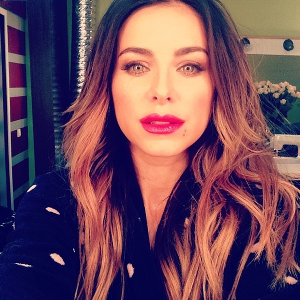 Ани Лорак призывает к миру и терпимости