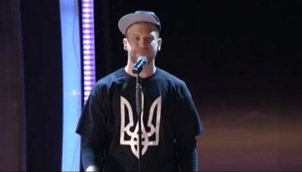 Иван Дорн спел песню на украинском языке на Новой волне 2014