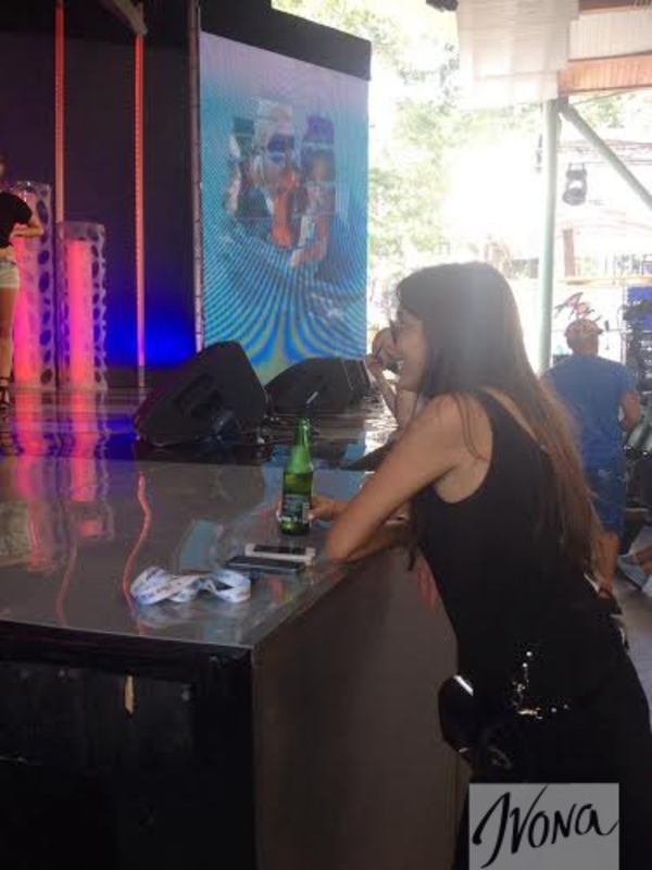 Новая волна 2014: Солистка А-студио пришла на репетицию с алкоголем