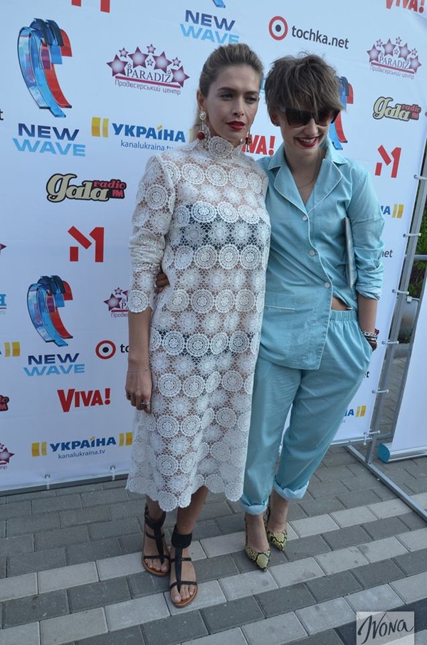 Новая волна 2014: Вера Брежнева приехала в прозрачном платье