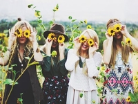 Международный день друзей: поздравления и открытки