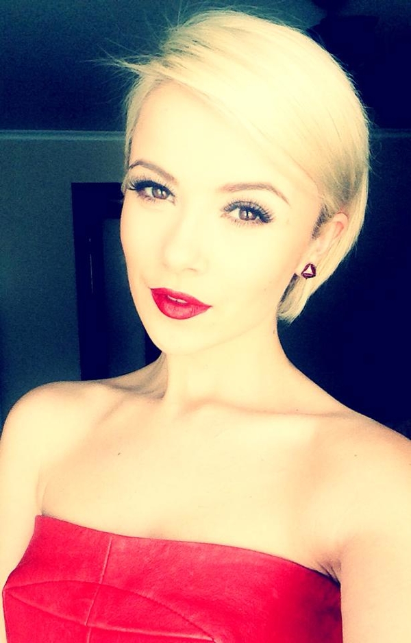 Мика Ньютон опровергла роман с продюсером: Нас связывала только работа