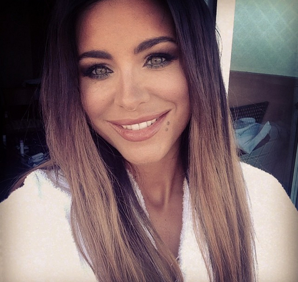 Одесские фанаты Ани Лорак поддержали певицу и ответили на провокации