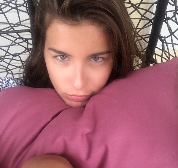 Кети Топурия опубликовала фото без макияжа