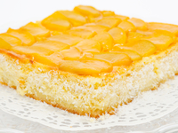 Творожная запеканка с персиками