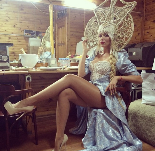 Оля Полякова призвала общественность прекратить травлю артистов