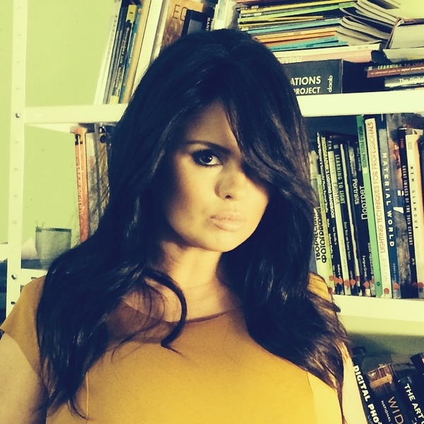 Брюнетка Анна Семенович: Всегда надо меняться