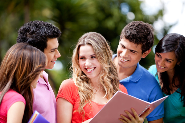 Украинские вузы начинают зачисление контрактников