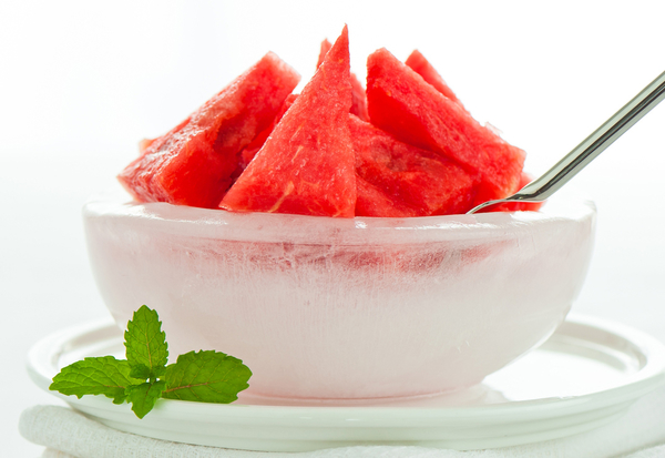 Как сделать ледяную вазу для фруктов