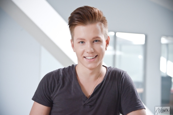 Викторина: выиграй билеты на концерт Владислава Курасова