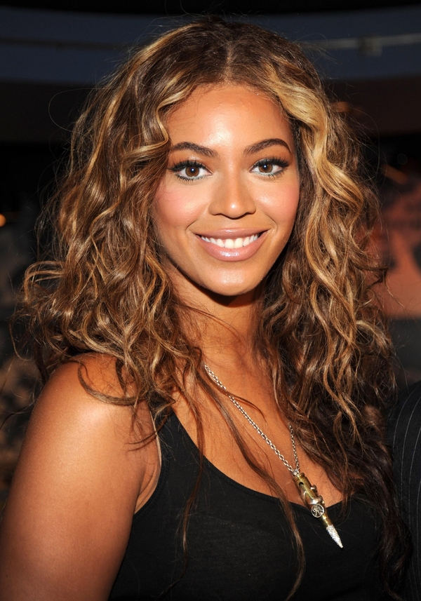 Бейонсе выпустила линию школьных принадлежностей