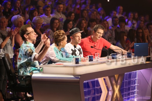 Х-фактор 5: Директор школы из Америки и музыковед на отборе в Харькове