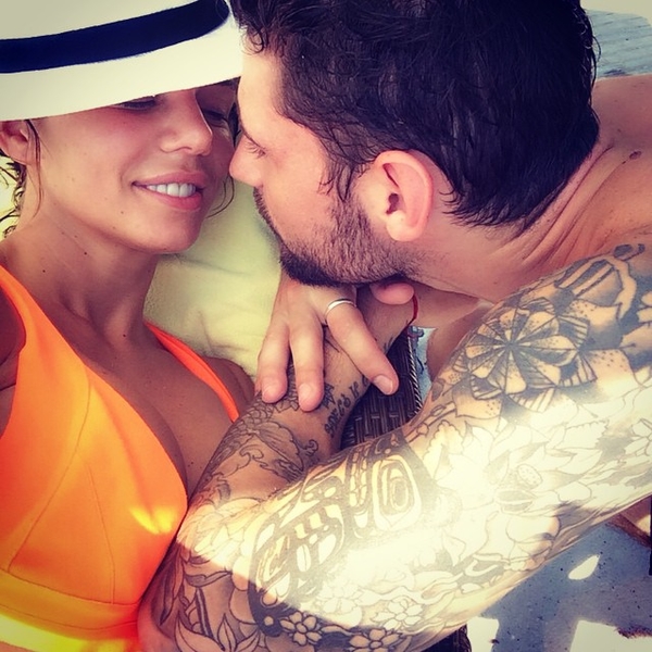 Аня Седокова проводит время с любимым