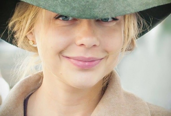 Тина Кароль гуляла по Одессе без охраны