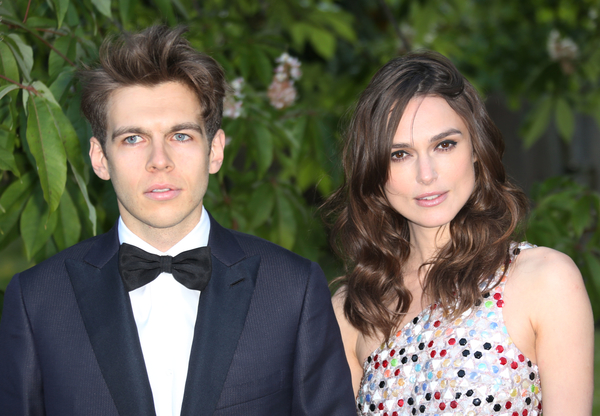 Муж Киры Найтли возмущен откровенной фотосессией супруги