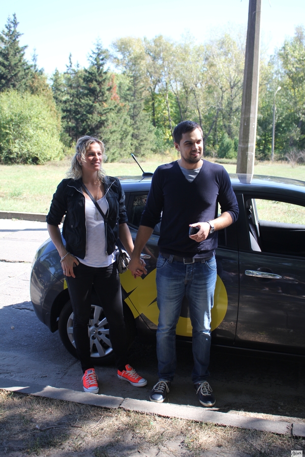 Экс-Холостяк Константин Евтушенко вышел в свет с беременной женой