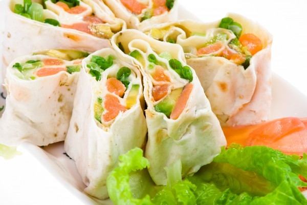 Холодные закуски из лосося: Три вкусные идеи