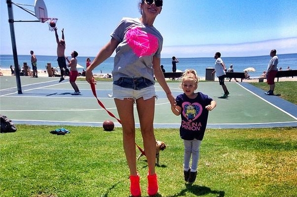 instagram.com/annasedokova