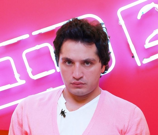 Экс-участник Дом-2 Рустам Солнцев попал в аварию