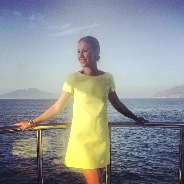 Ксения Собчак показала, как она занимается на "тренажере для пыток"