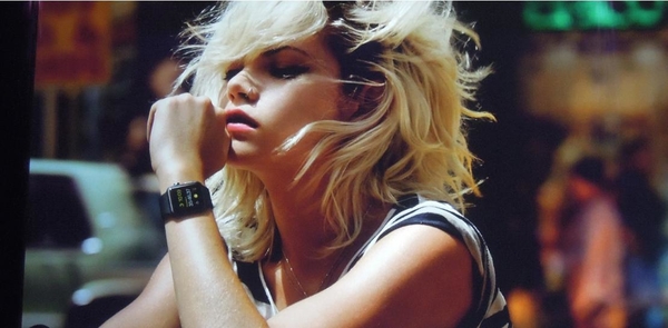 Модные технологии: Редактор Vogue написала рецензию на часы от Apple