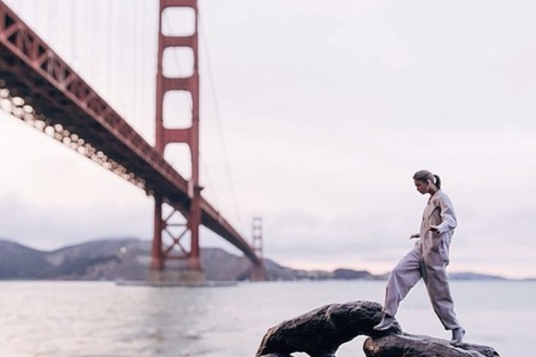 instagram.com/karliekloss