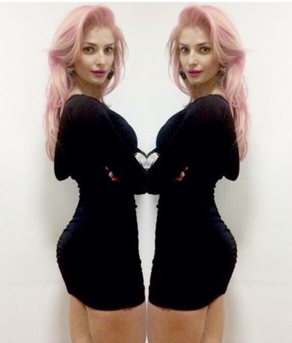 Экс-ВИА Гра Татьяна Котова окрасила волосы в розовый цвет