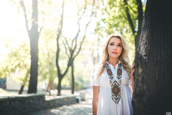 Звезды – за МИР: Ольга Сумская проведывает военных в госпитале