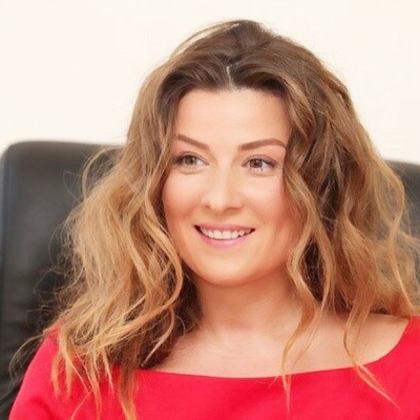 Beauty-образ дня: Жанна Бадоева